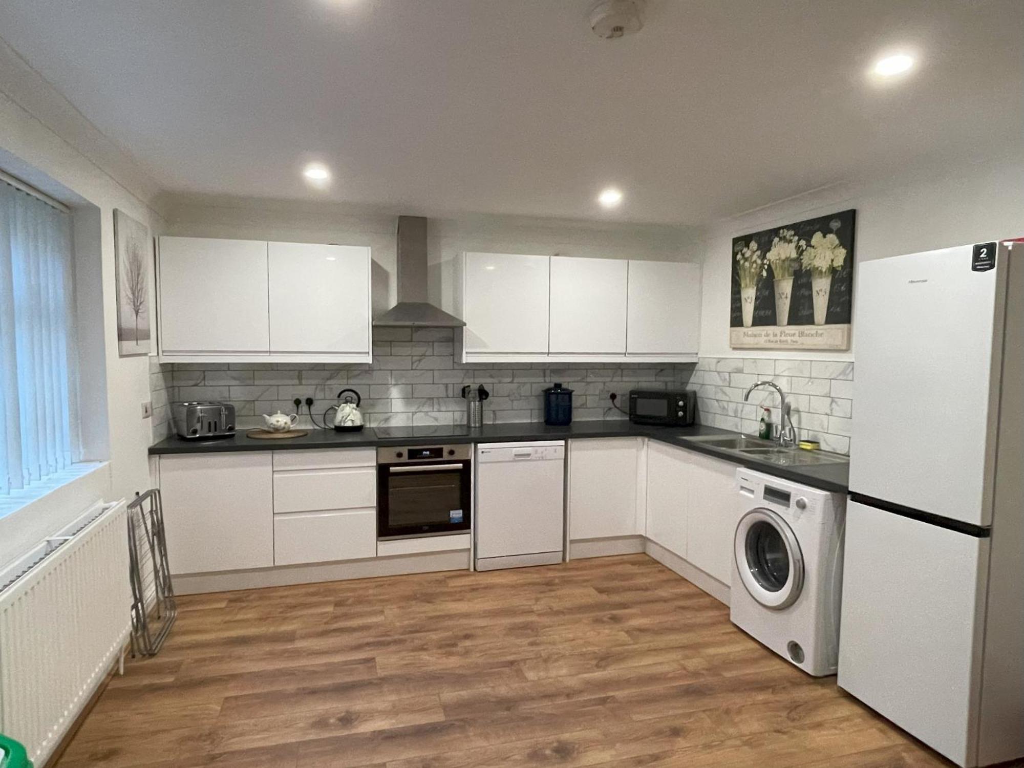 1 Fitzhamon Embankment Apartments Opposite Principality Stadium - Long Stay Offer Κάρντιφ Δωμάτιο φωτογραφία